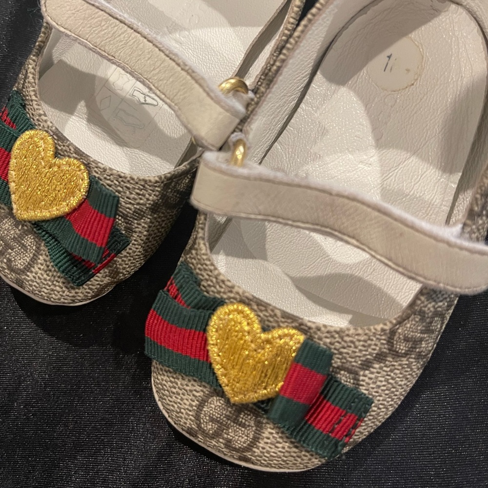 Gucci shoes
